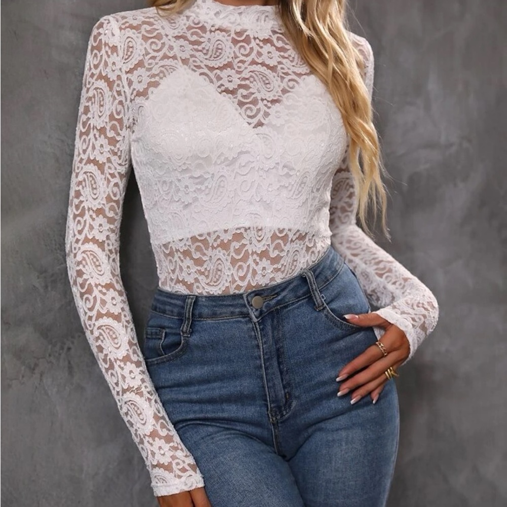 New lace long sleeve top - Picture 2 of 7